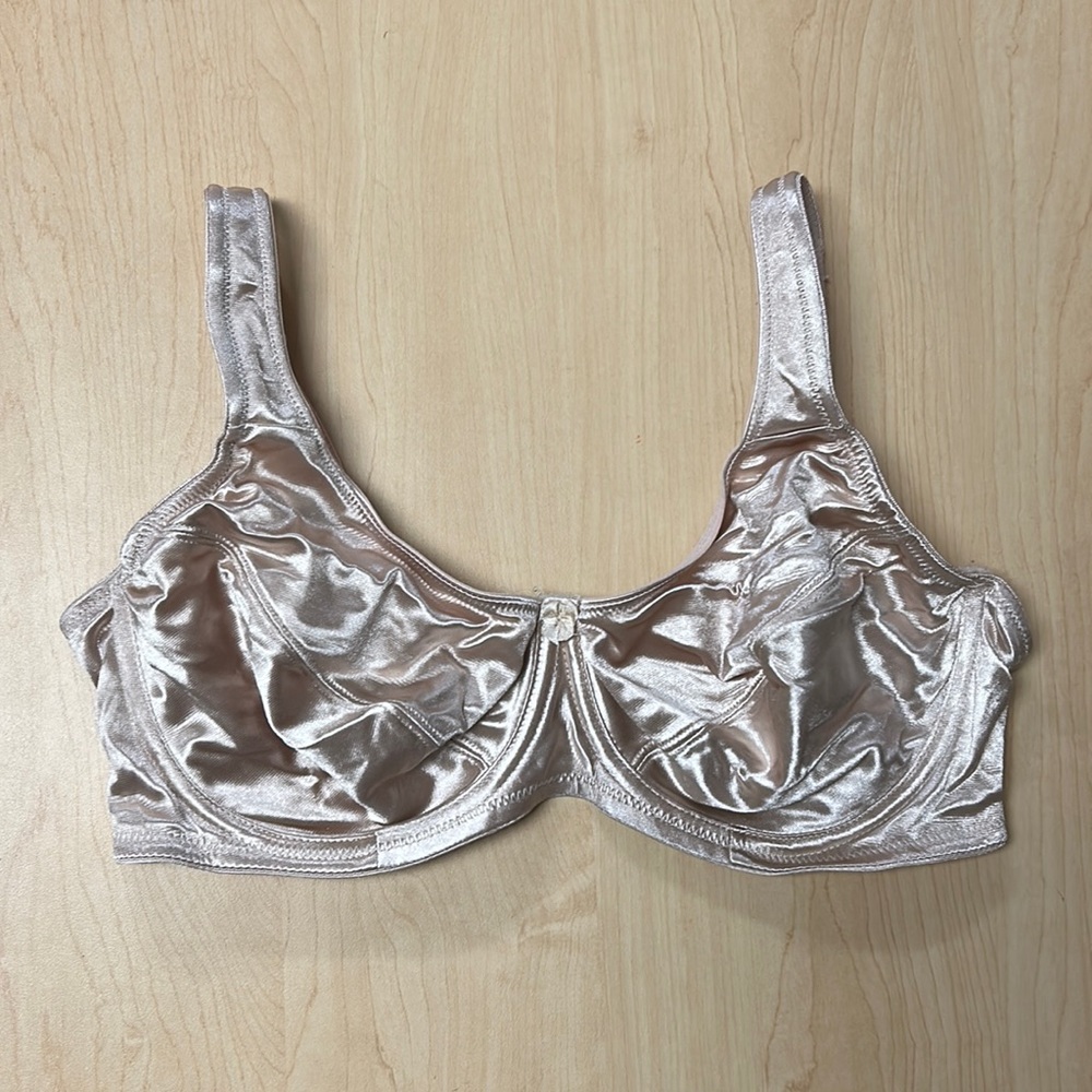 Bobbie Brooks Cream Bra